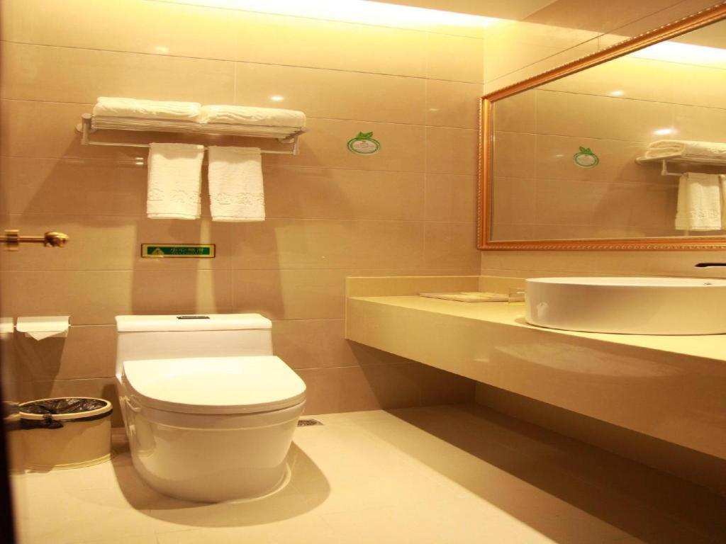 Vienna Hotel Shanghai Pudong Airport Exterior photo