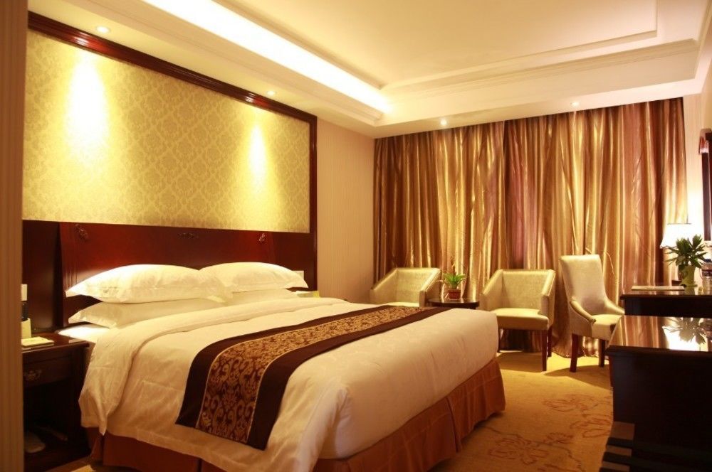 Vienna Hotel Shanghai Pudong Airport Exterior photo