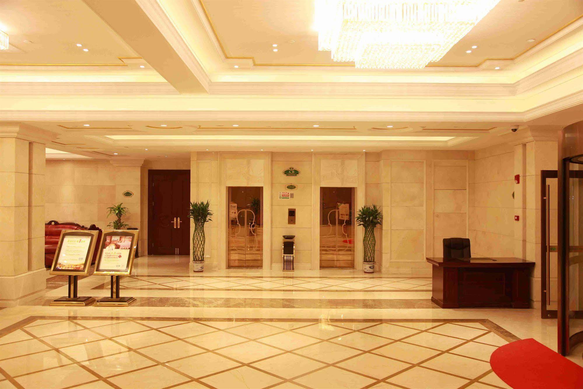 Vienna Hotel Shanghai Pudong Airport Exterior photo