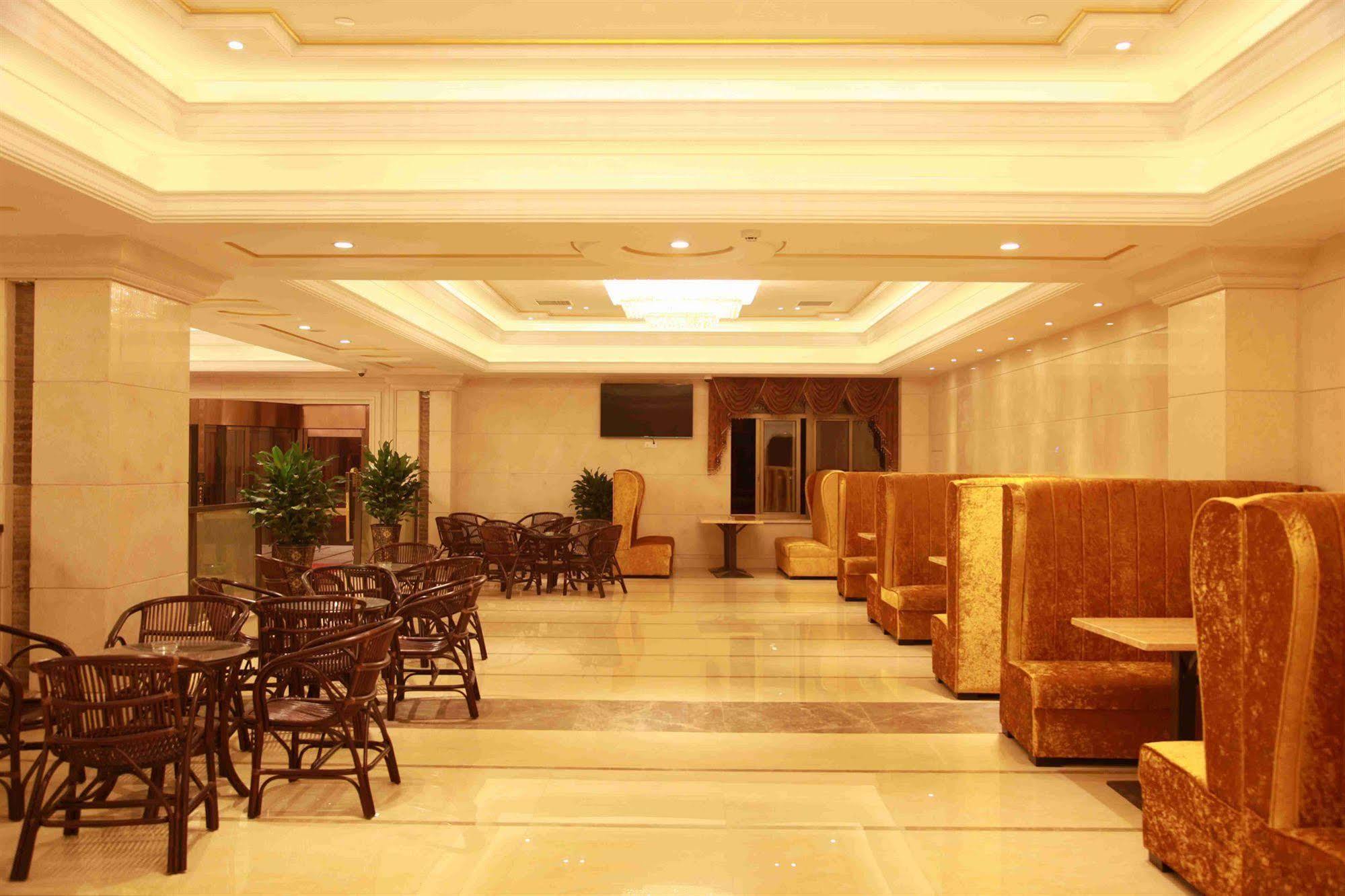 Vienna Hotel Shanghai Pudong Airport Exterior photo