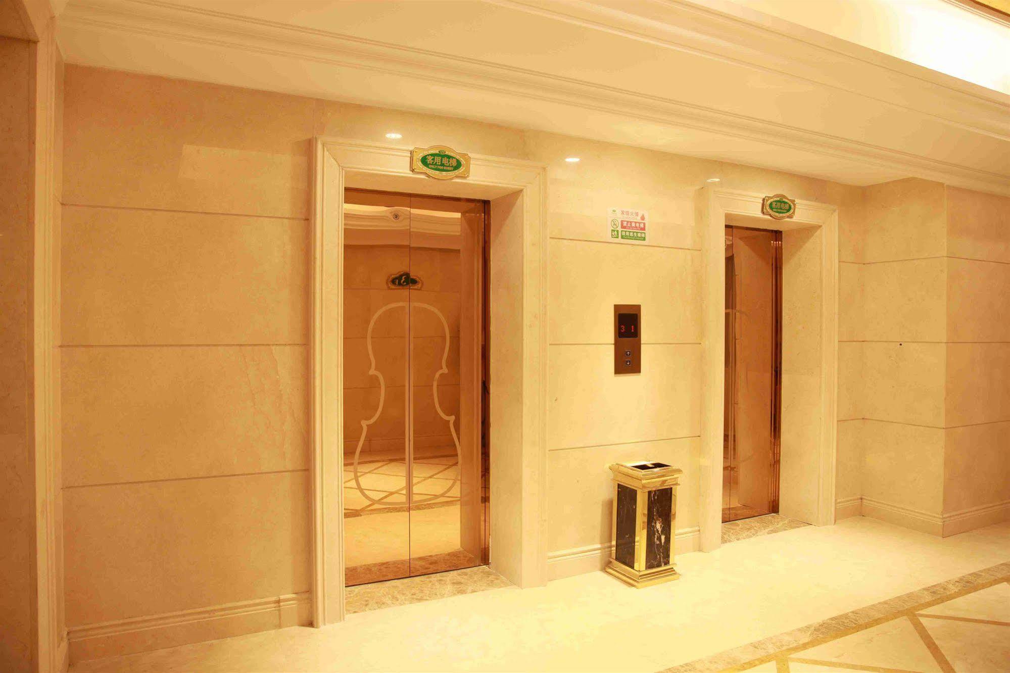 Vienna Hotel Shanghai Pudong Airport Exterior photo