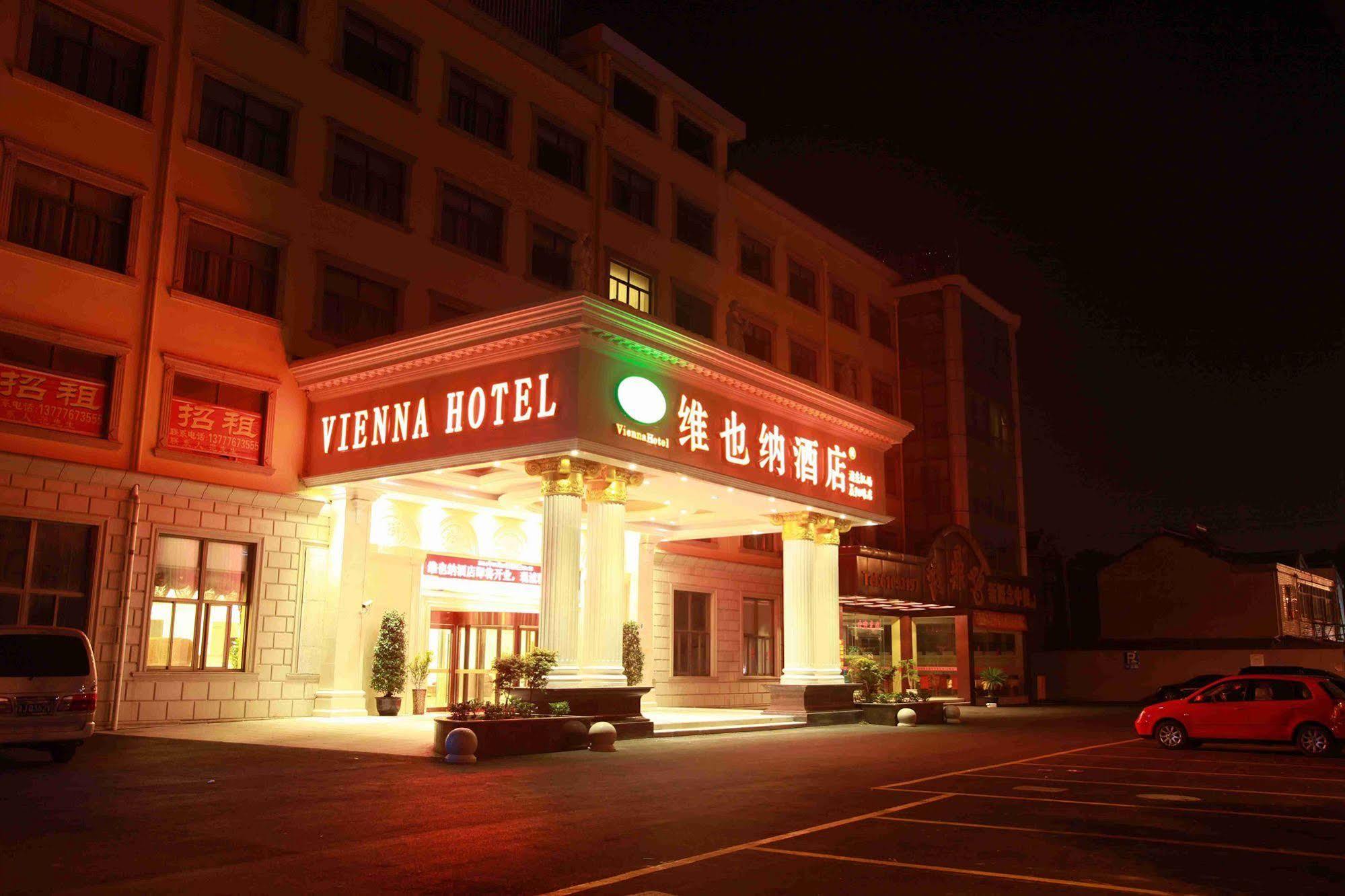 Vienna Hotel Shanghai Pudong Airport Exterior photo